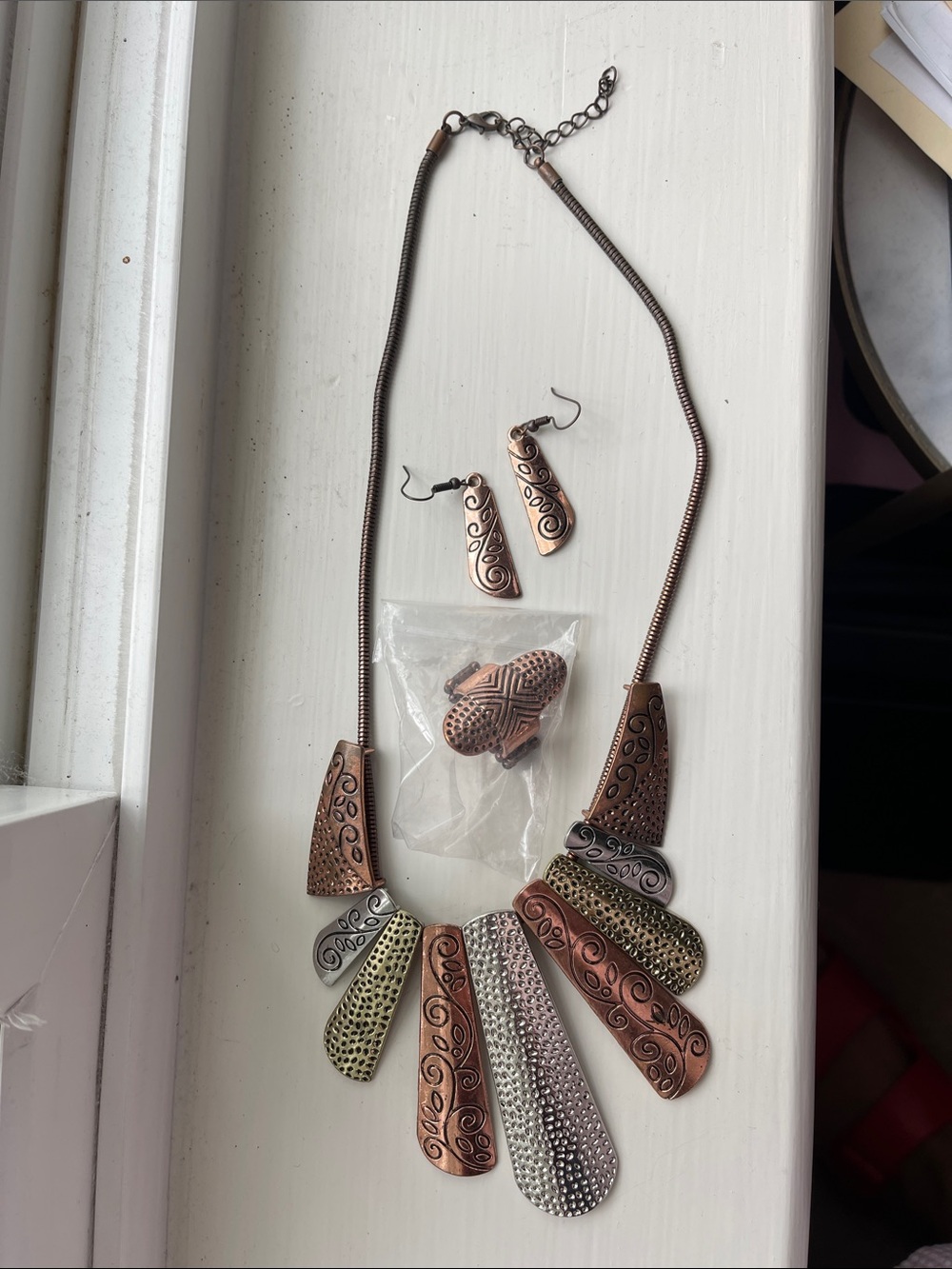 paparazzi Copper, Silver & Brass Tone Textured Statement Necklace Set and ring